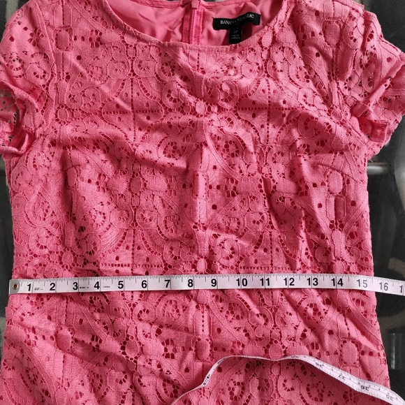 Coral Lace Lined Sheath Dress - Picture 6 of 7